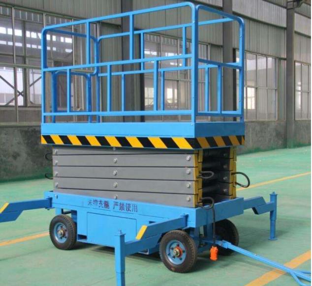 4 Electric mobile scissor lift