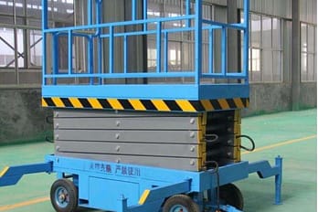 4 Electric mobile scissor lift