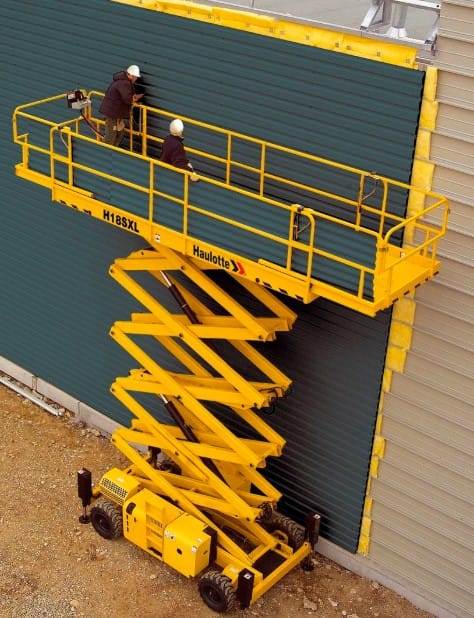 Outdoor diesel scissor lift