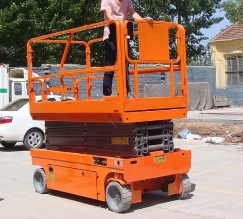 mini self propelled scissor lift