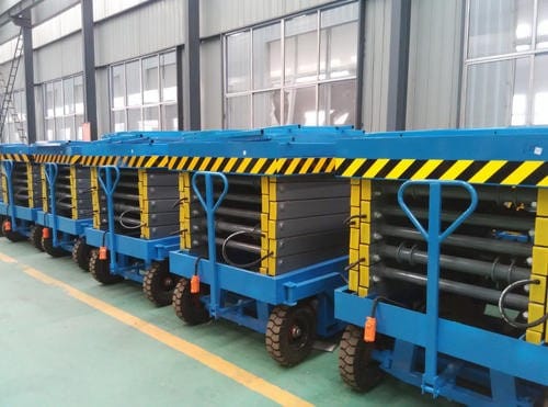 moveable scissor lift to Malaysia 1