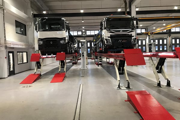 stertil koni skylift installation2
